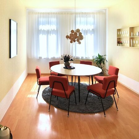 Vonbehling Boutique Apartment Mit 65Zoll Tv Und Designerstuecken Halle  Esterno foto