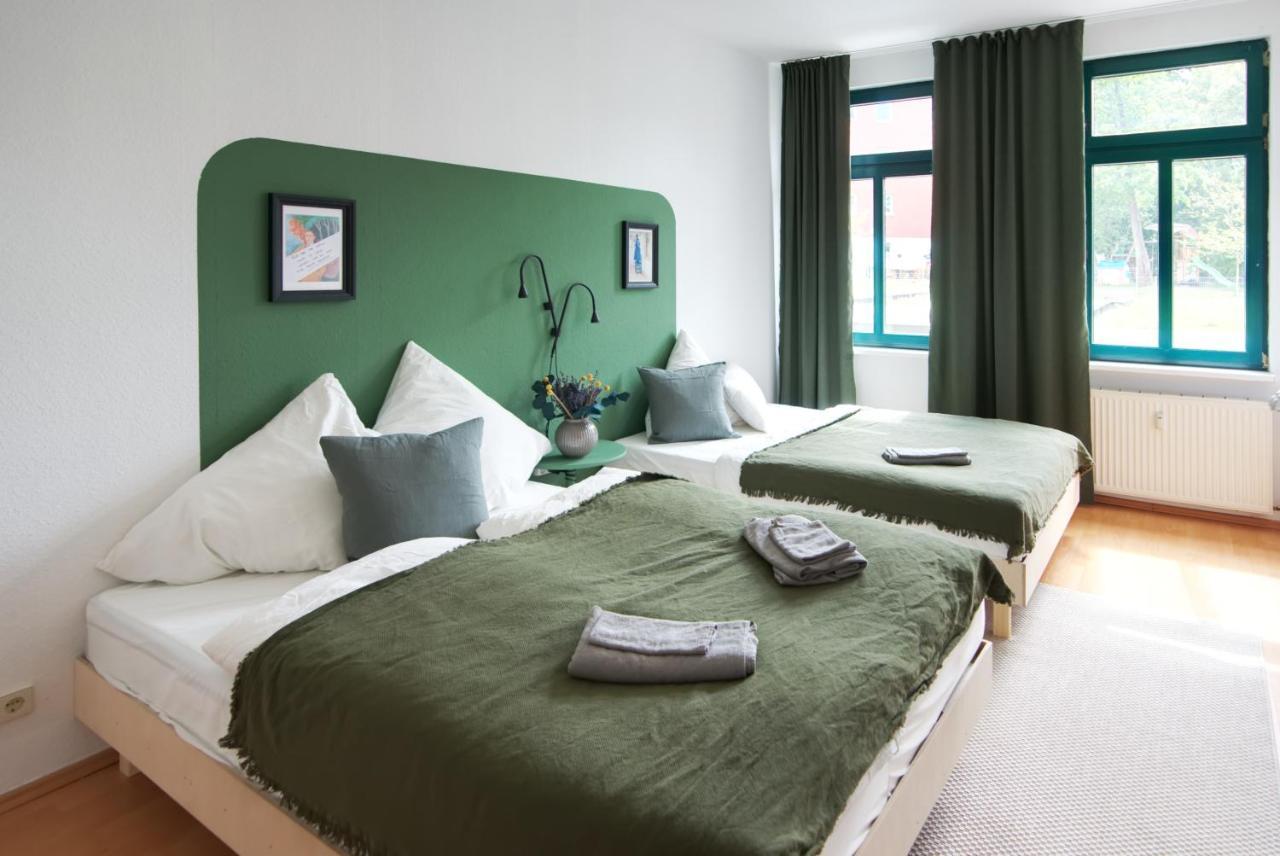 Vonbehling Boutique Apartment Mit 65Zoll Tv Und Designerstuecken Halle  Esterno foto